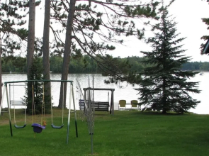 Birchwood Resort #7 - Hiller Vacation S 3 Bedroom Cottage