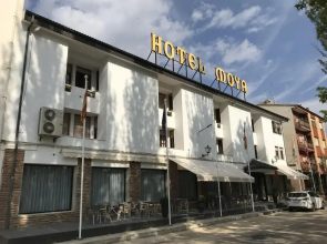 Hotel Moya Landete