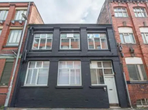 Mason Street Apartment Sleeps 16