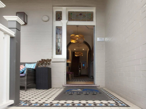 Cremorne Point Manor