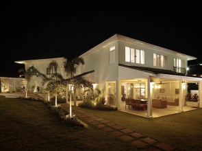 Coral Cay Villas