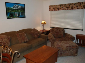 Hi Country Haus by Winter Park Lodging Company