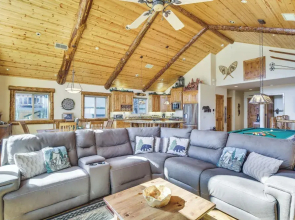 4 Mi to Snow Summit: Cabin w/ Mtn Views & Decks