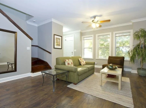 Expansive 4BR in Near West Side by Sonder