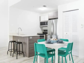 Stylish Stay by Wynwood & Biscayne Bay