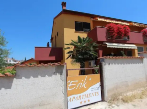 Apartments and Rooms Erik