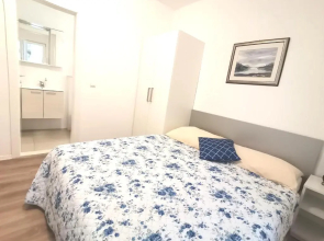 Top 10-1 bedroom apt/terrace