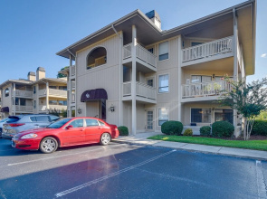 Little River Condo w/ Pool Access - Near Beaches!