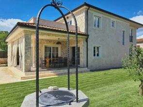 Lulu in Dobrinj With 4 Bedrooms and 4 Bathrooms