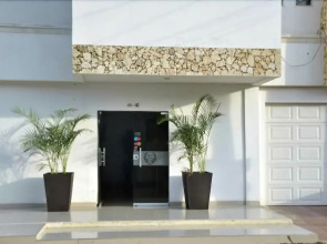 Hotel Laurel Plaza