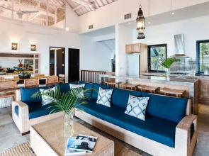 Batu Karang Lembongan Resort & Spa