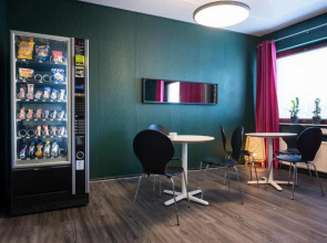 The Rooms Airport - 20Rooms