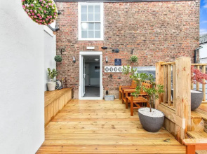 Town House Rooms