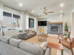 Indio Oasis w/ Heated Saltwater Pool + Hot Tub!