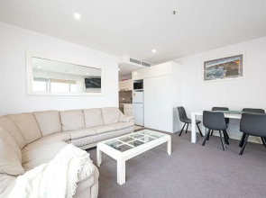 Beachfront Serenity in Glenelg