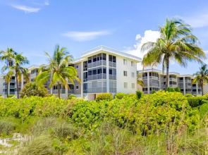 Island Beach Club 230D