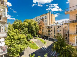 WeinKiev on Independence sqr