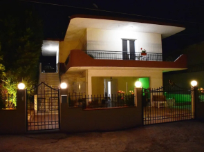 Agnoudas Guest House