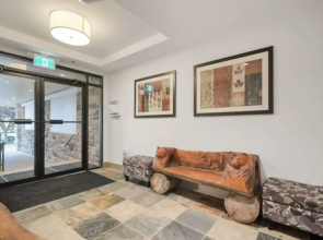 3BR Lakeside Dream Penthouse