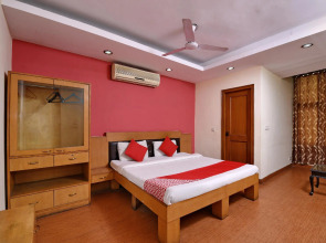 OYO 305 Hotel Rajdeep Palace