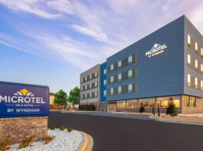 Microtel Inn & Suites by Wyndham Olive Branch