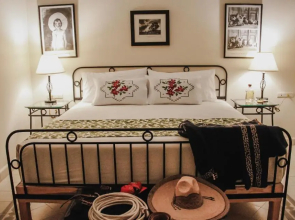Grand Casa Naranjos, Hospedaje Alteño