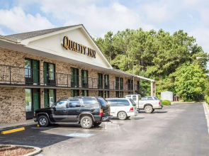 Quality Inn