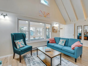 Arrowhead Lake Access: Cabin w/ Resort Amenities