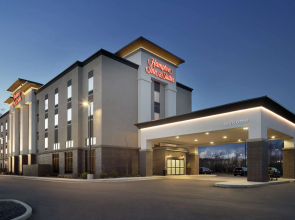Hampton Inn & Suites St. Louis/Alton