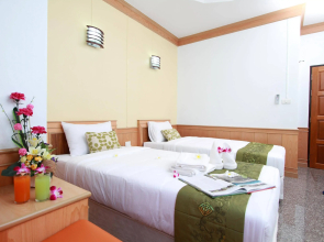 Boom Forest Hotel