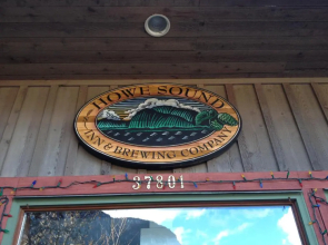 Howe Sound Inn
