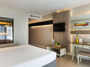 Sea Me Spring Too Hotel