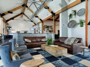 Cozy Houses at Nest Lawrence