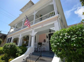 The Kenwood Inn