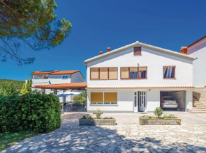 Amazing Home in Kampor With Wifi and 5 Bedrooms