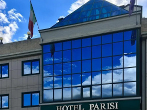 Hotel Parisi