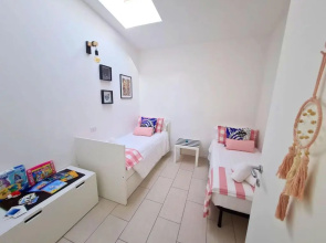 Apartment with 3 bedrooms in Firenze with furnished balcony and WiFi