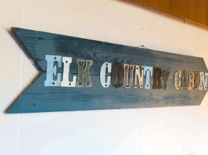 Elk Country Cabin