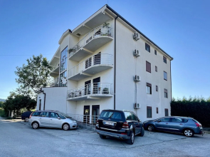 3 Bedroom Apartment With Pool