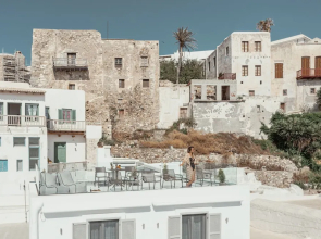 Mariet Naxos Elegant Suites
