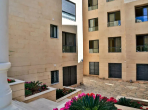 Deluxe Apartments