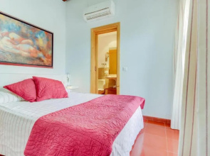 Villa in Consell With Private Pool, air Conditioning and Wifi