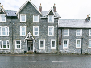 Lochinvar Hotel