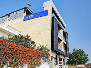 FabHotel Saumendra