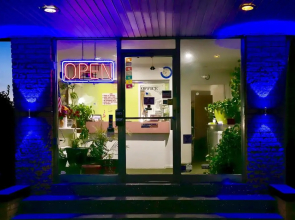 Twi-Lite Inn