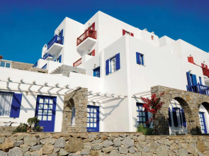 Kamari Hotel