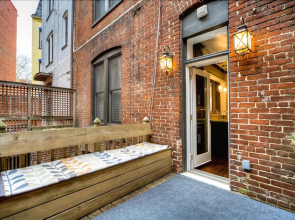 2123 Northwest Apartment #1015 - 2 Br Apts