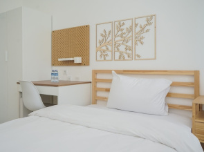 Elegant And Comfy Studio Room At Sky House Bsd Apartment