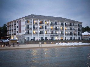 ParkShore Resort