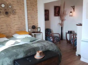 La Ménardière Serenitatis chambre d'hôtes petit déjeuner compris